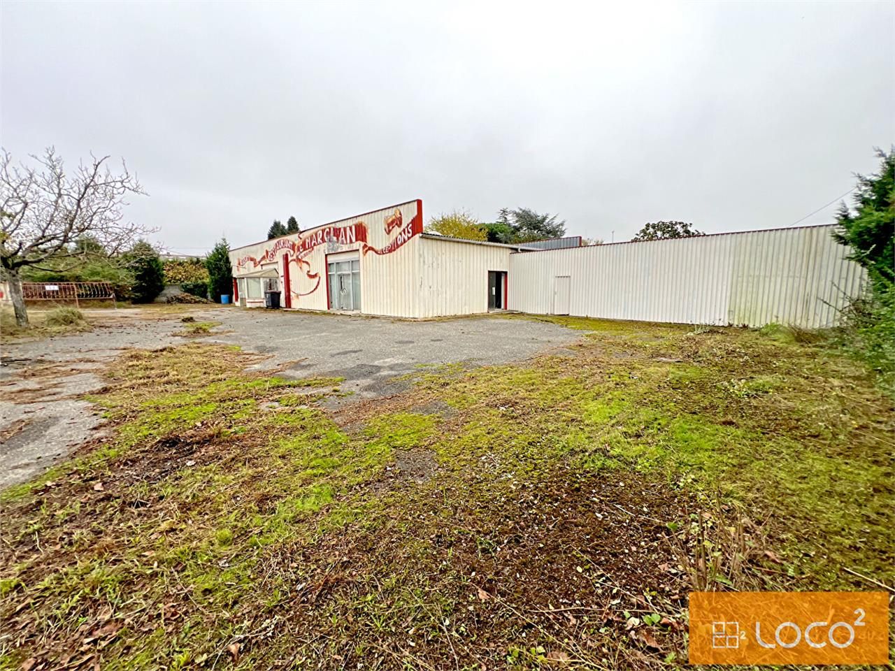 Vente local 505.00 m² à MURET