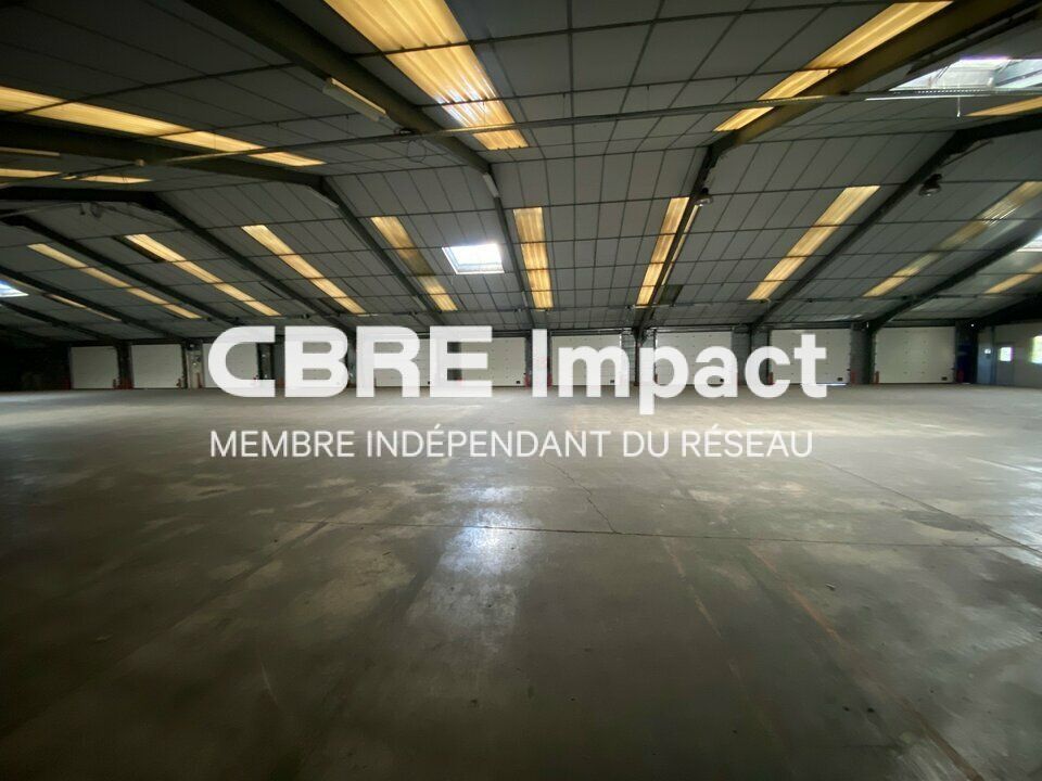 Location activité/entrepôt - 2210 m²