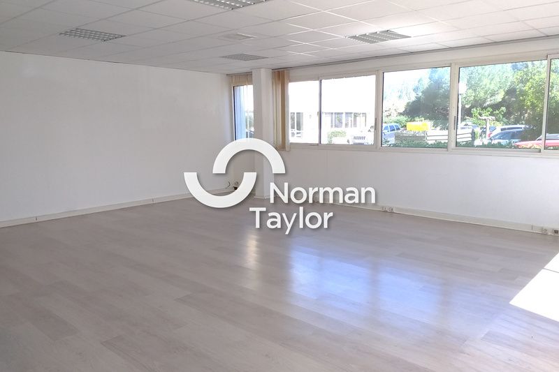 Location bureaux 351 m² divisibles à partir de 62 m²