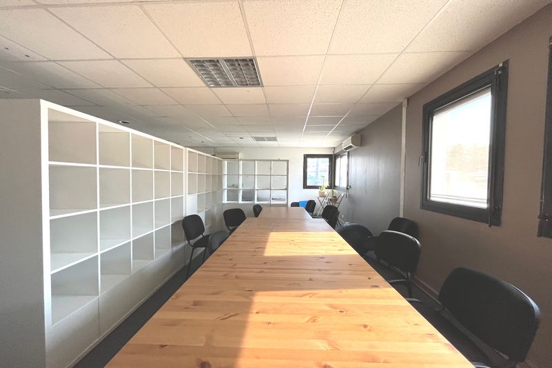 Location bureau - 176 m²