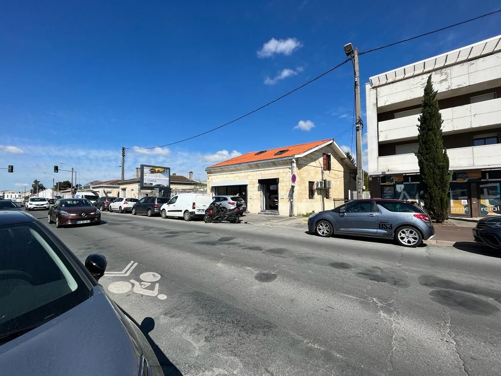 Location bureaux 91.00 m² à BEGLES