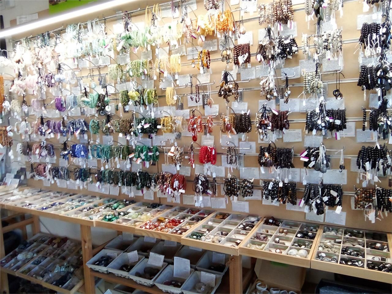 Vente local commercial 65.00 m² à VILLENAVE D ORNON