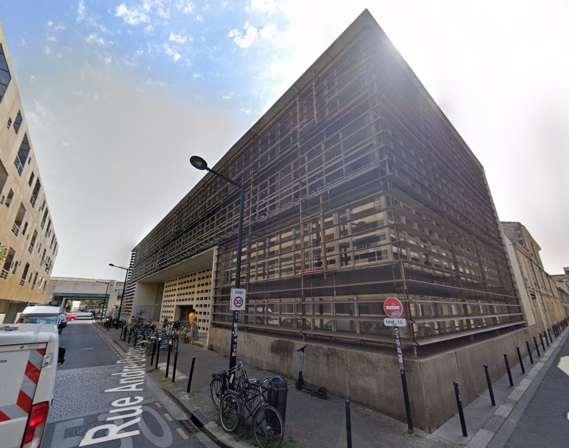 Location bureaux 190.00 m² à BORDEAUX