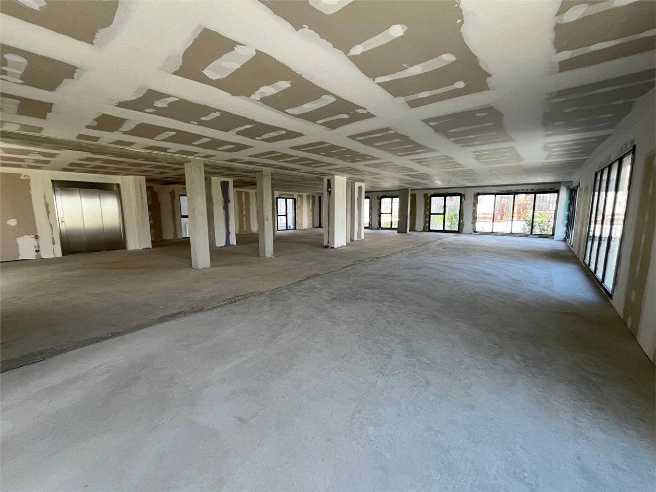Vente bureaux 115.00 m² à BORDEAUX