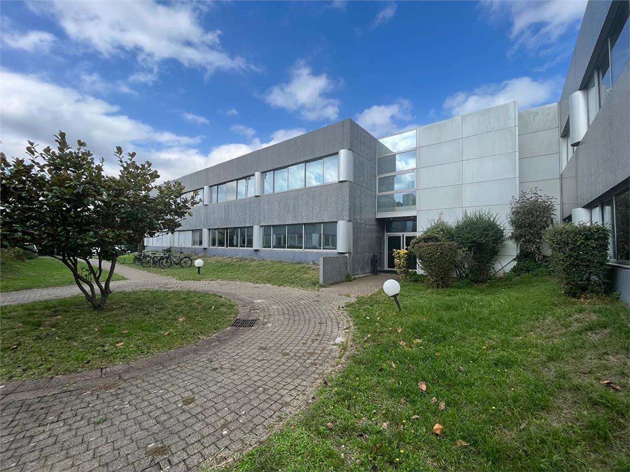 Vente bureaux 43.00 m² à BORDEAUX