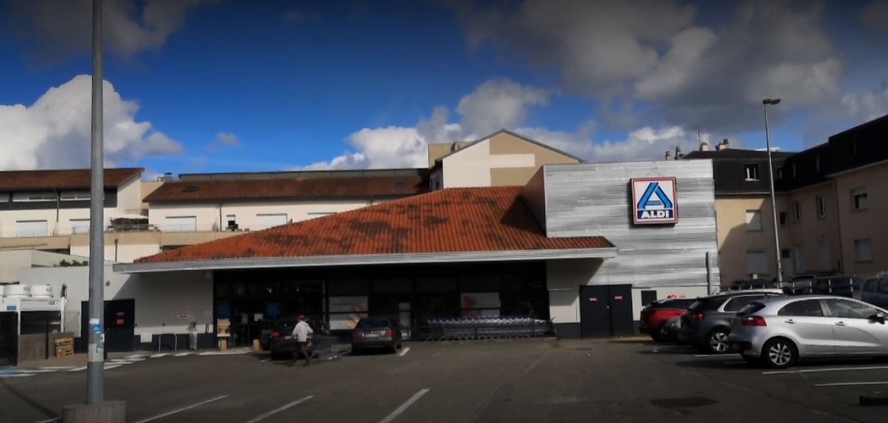 Vente local commercial 826.00 m² à LIMOGES