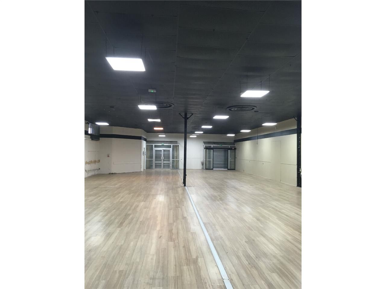 Vente local commercial 530.00 m² à PANAZOL