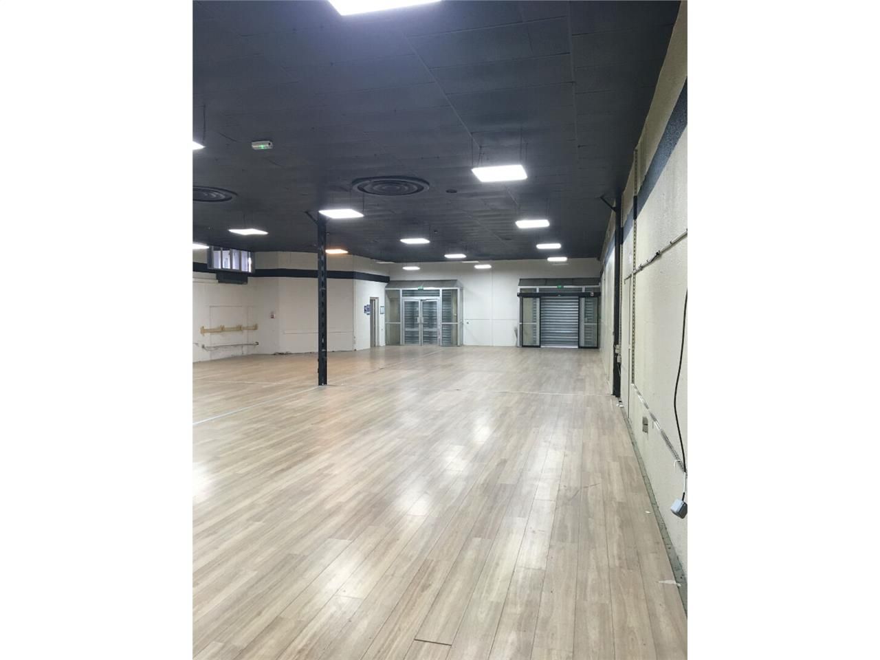 Vente local commercial 530.00 m² à PANAZOL