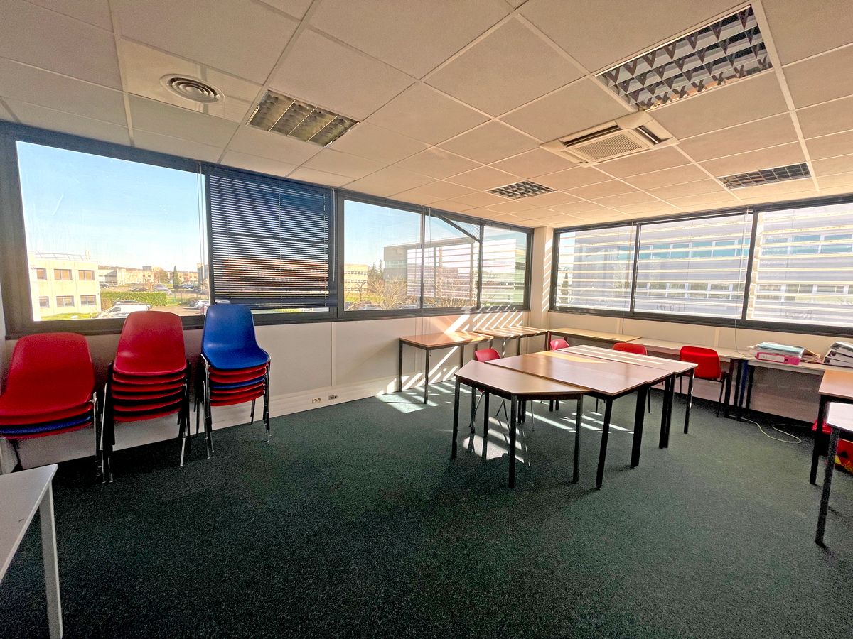 Location bureaux 216.00 m² à TOULOUSE