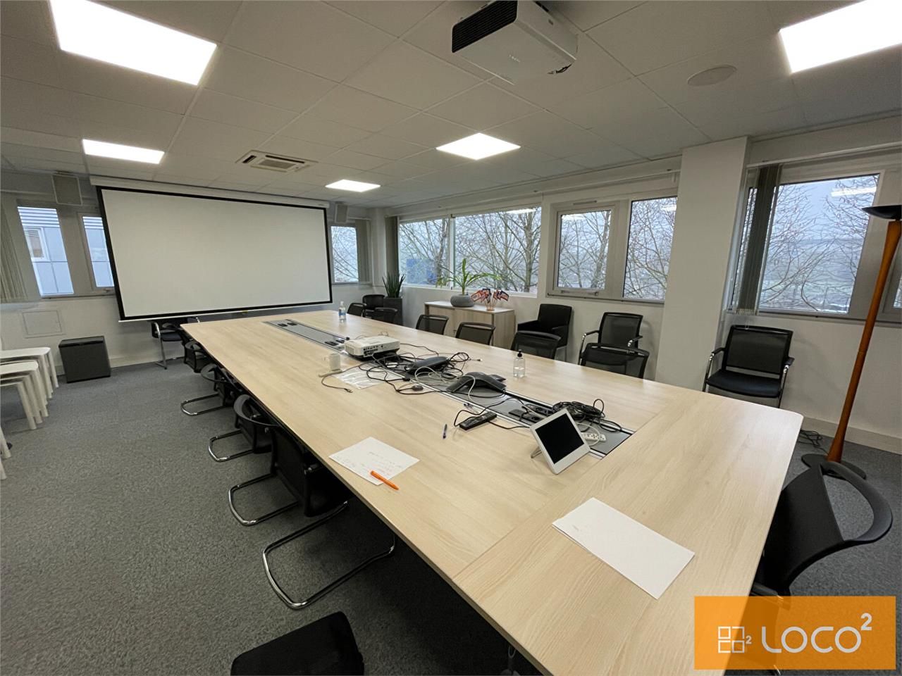 Location bureaux 979.00 m² à CASTELNAU D ESTRETEFONDS