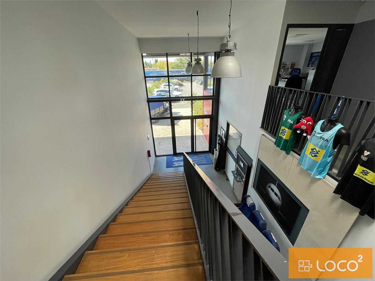 Location bureaux 300.00 m² à CORNEBARRIEU