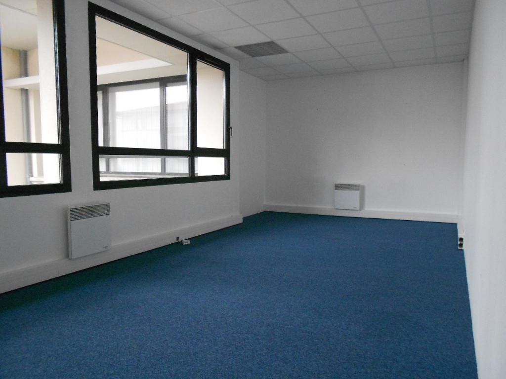 Location local commercial 87.00 m² à L UNION