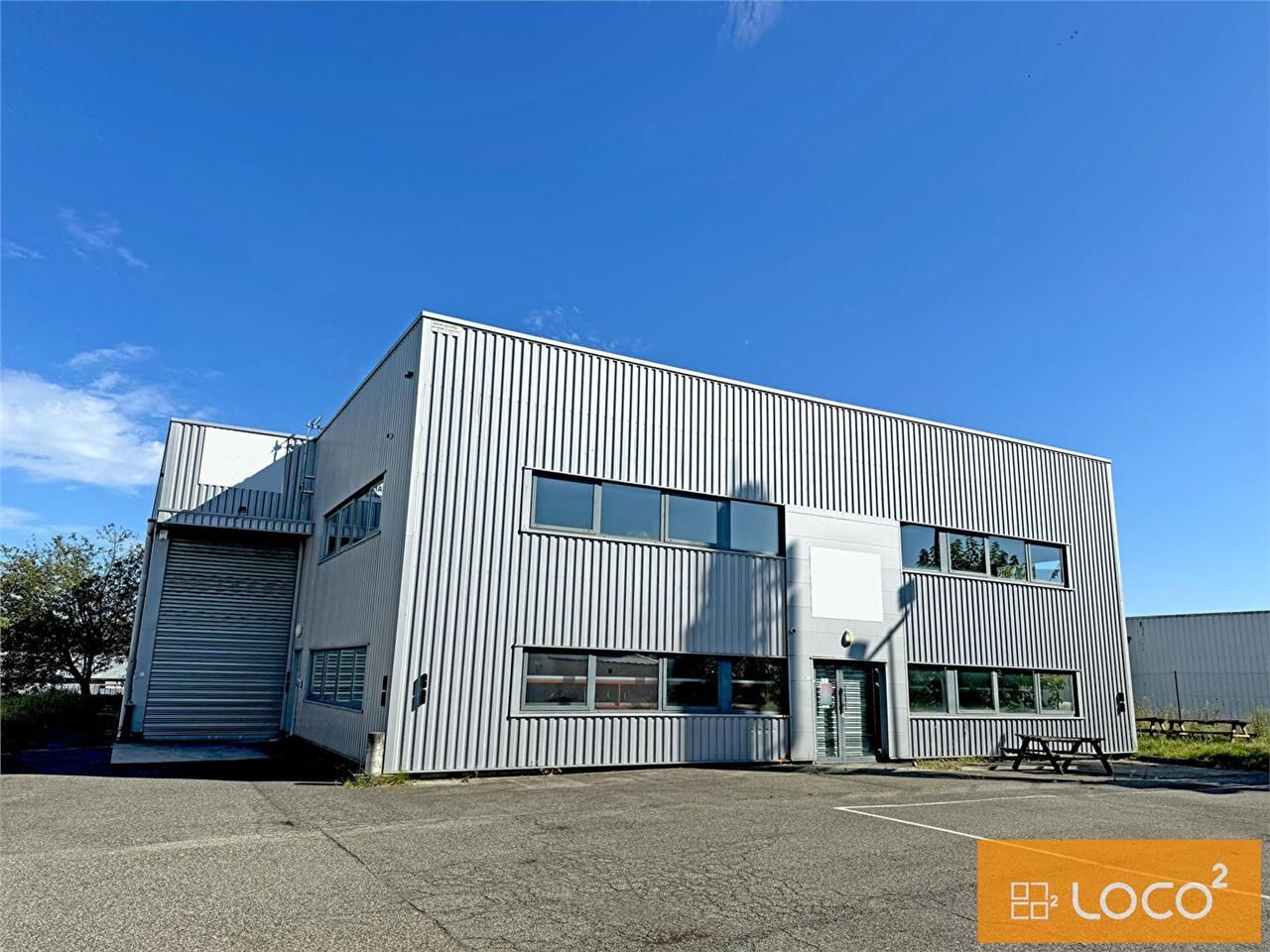 Location local 2434.00 m² à L UNION