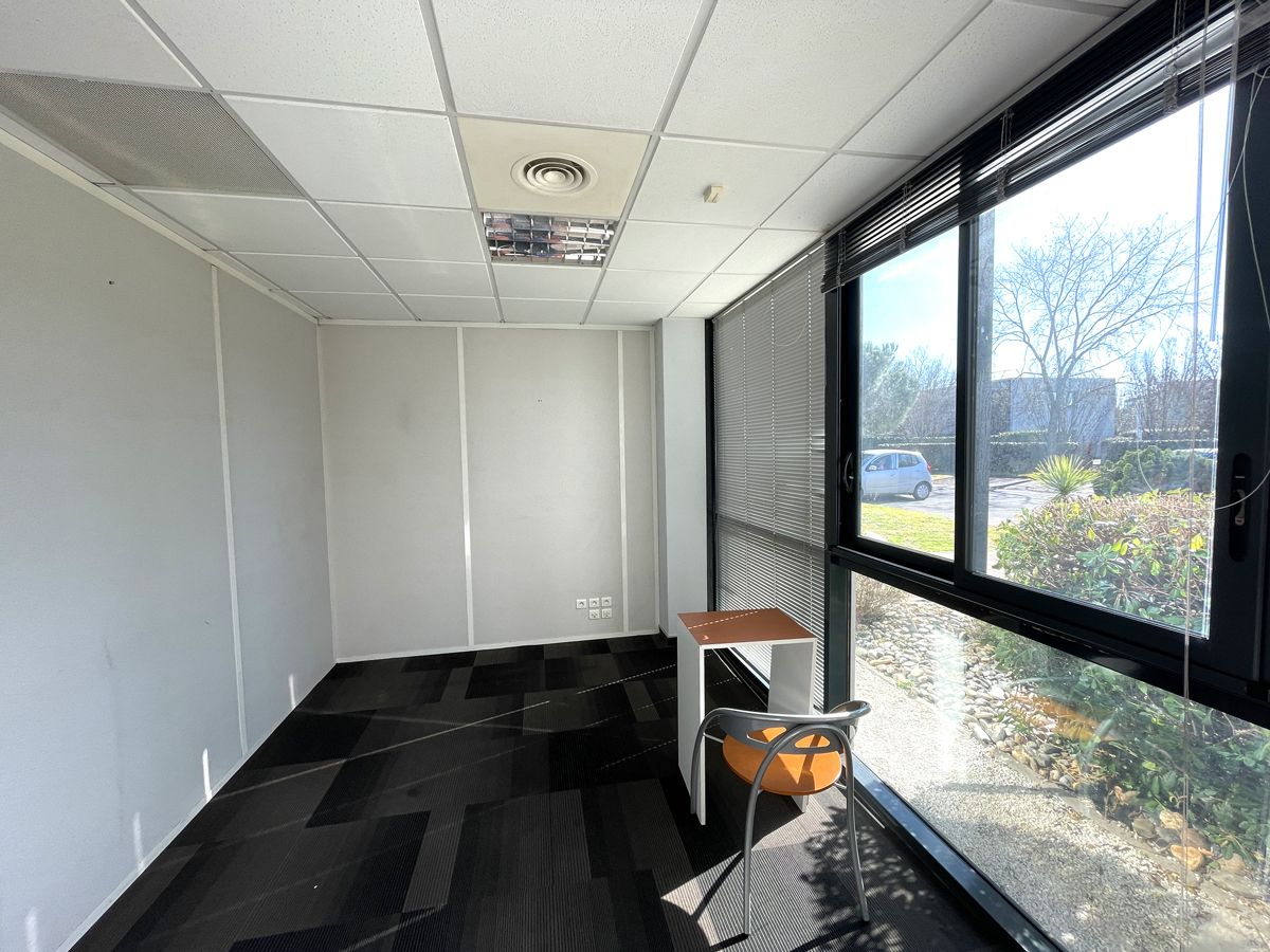 Location bureaux 240.00 m² à TOULOUSE