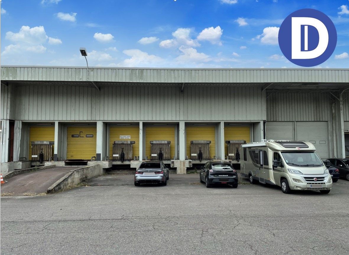 Location activites 560.00 m² non divisibles