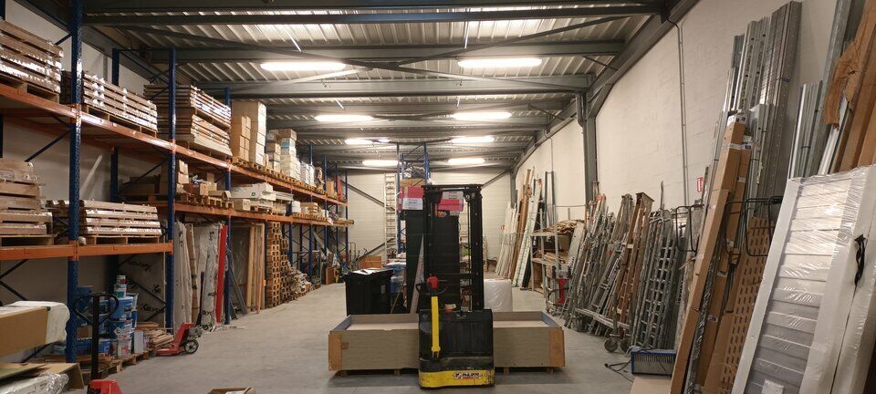 Location local d''activites 437 m² non divisibles