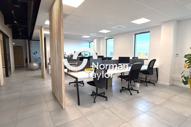Location bureaux 392 m² divisibles à partir de 50 m²