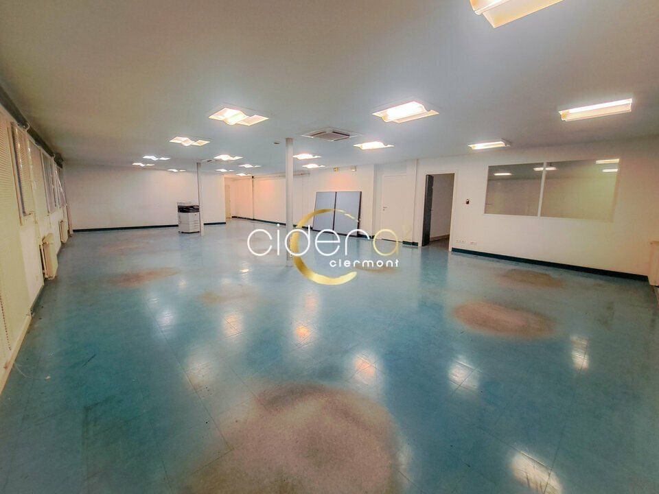 Location bureaux 130 m² non divisibles