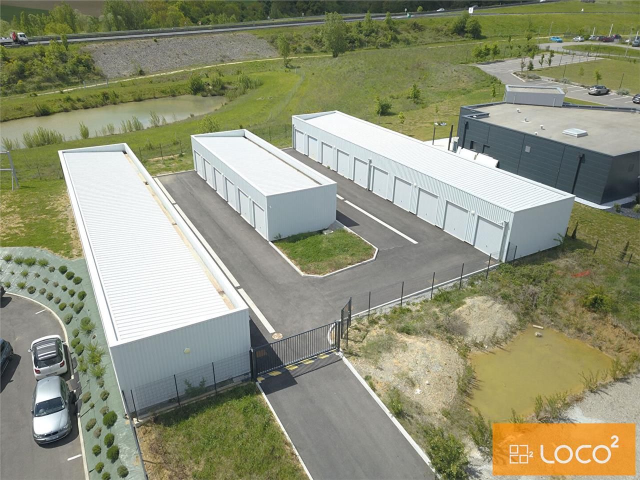 Vente local 590.00 m² à PUJAUDRAN