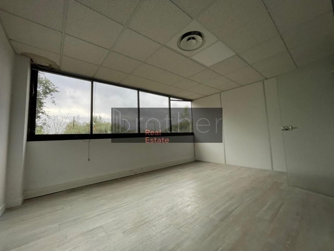 Location bureaux 1204 m² divisibles à partir de 88 m²