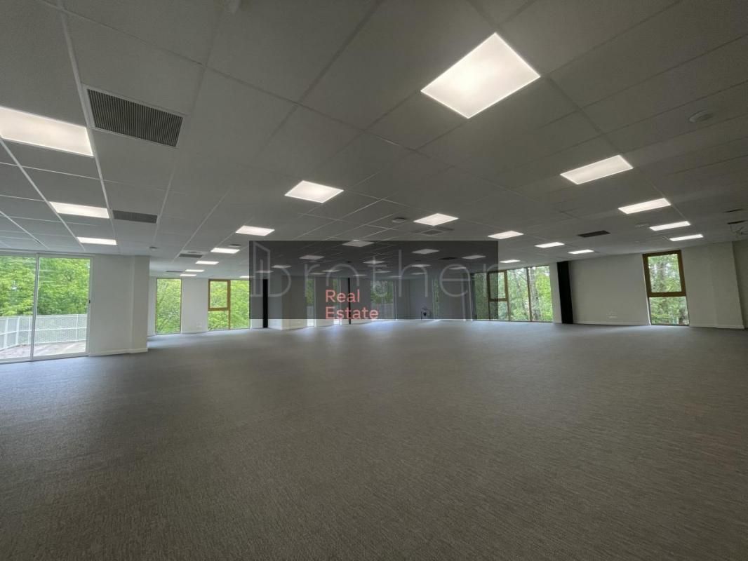 Location bureaux 289 m² non divisibles