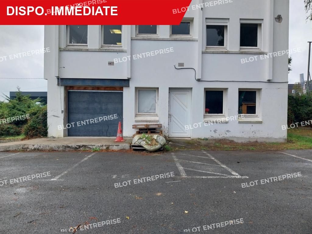 Location entrepôts 160 m² non divisibles