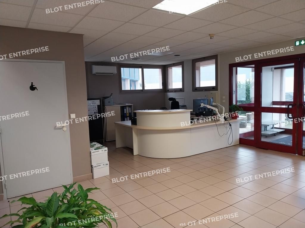 Location bureaux 348 m² non divisibles