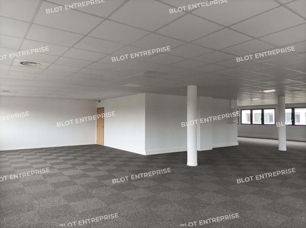 Location bureaux 225 m² non divisibles