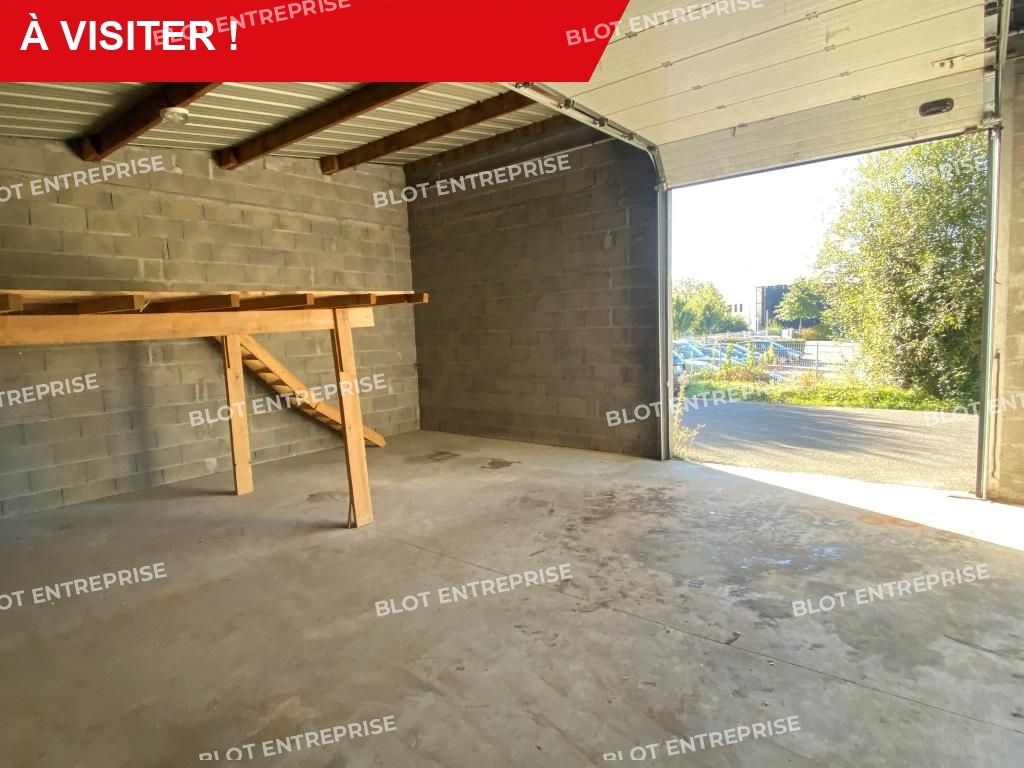 Location entrepôts 70 m² non divisibles