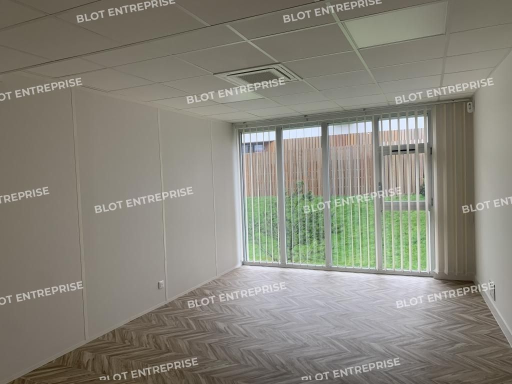 Location bureaux 33 m² non divisibles