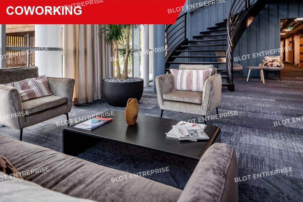 Location bureaux 2350 m² non divisibles