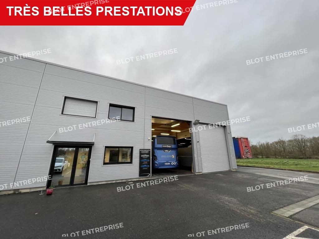 Location entrepôts 434 m² non divisibles