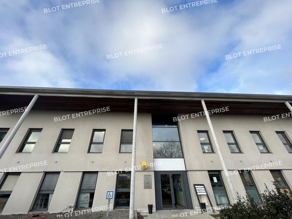 Location bureaux 85 m² non divisibles