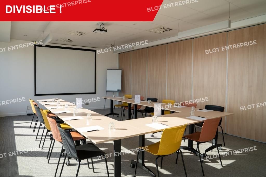 Location bureaux 3005 m² non divisibles