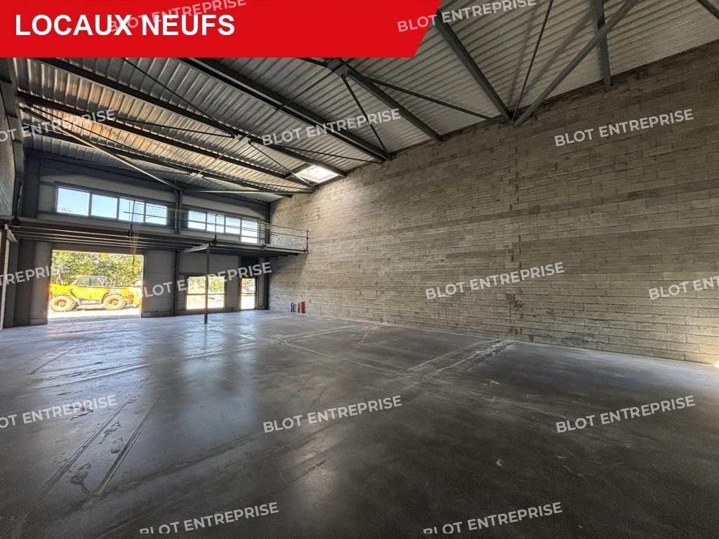 Vente entrepôts 259 m² non divisibles