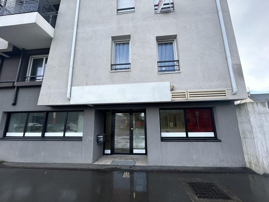 Location local commercial 140 m² non divisibles
