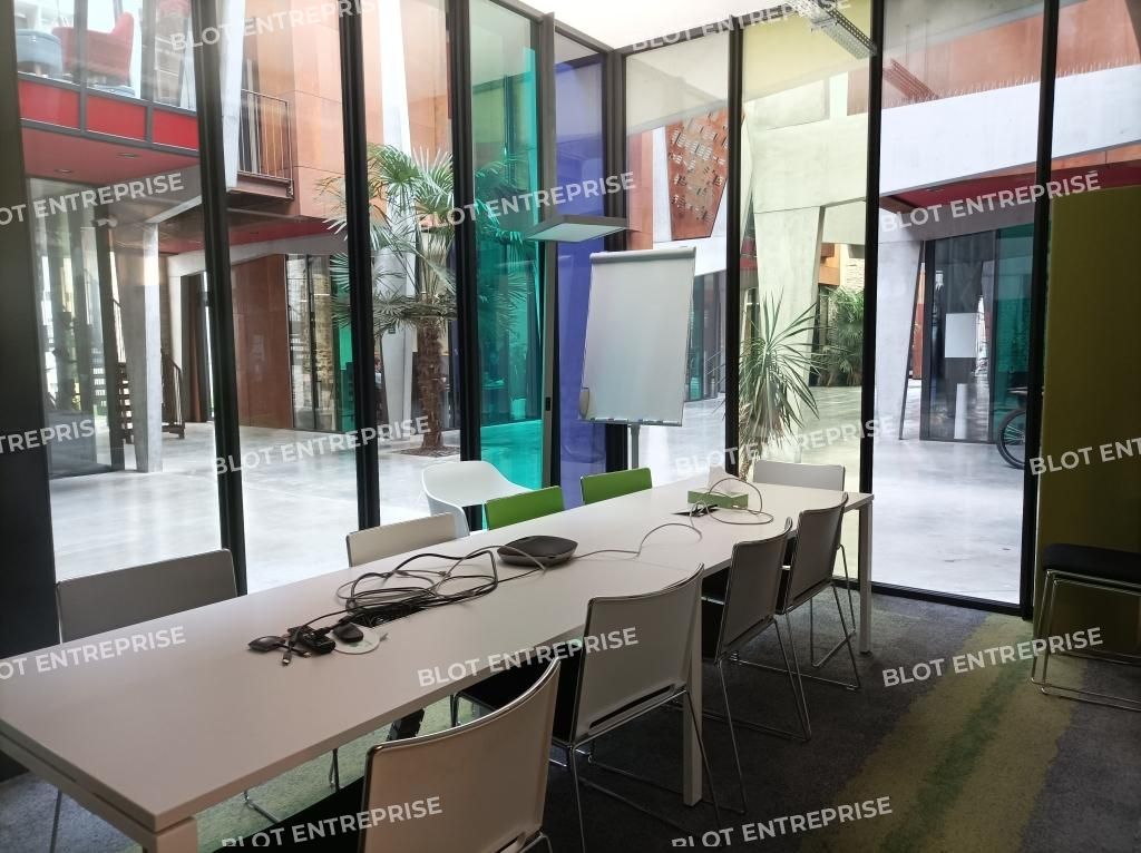 Location bureaux 67 m² non divisibles
