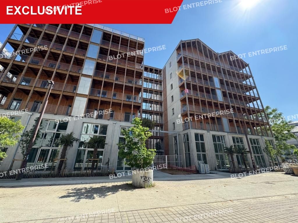 Location bureaux 403 m² non divisibles