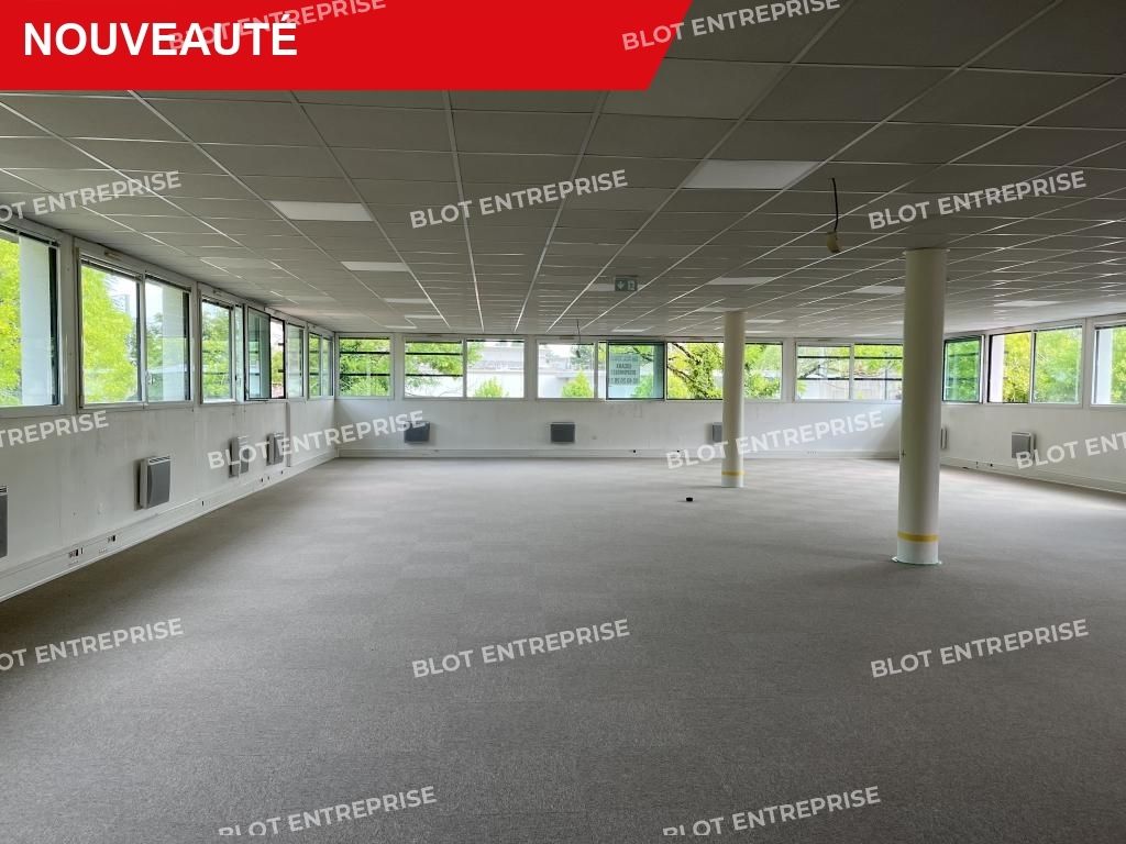 Location bureaux 380 m² non divisibles