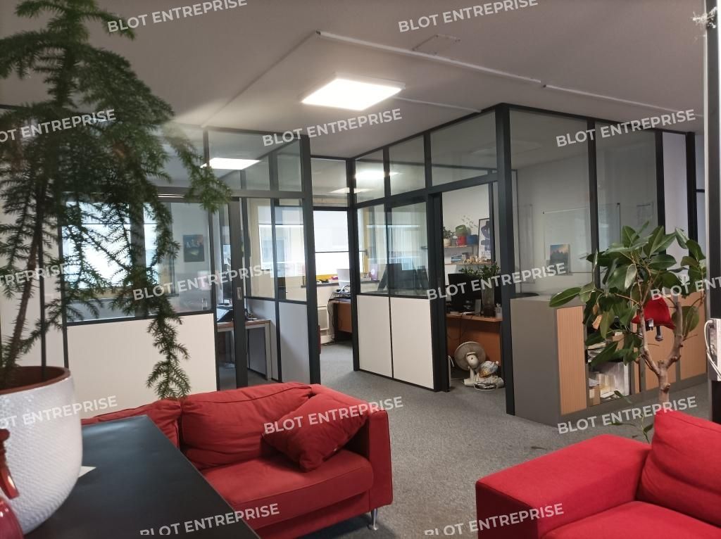 Location bureaux 205 m² non divisibles