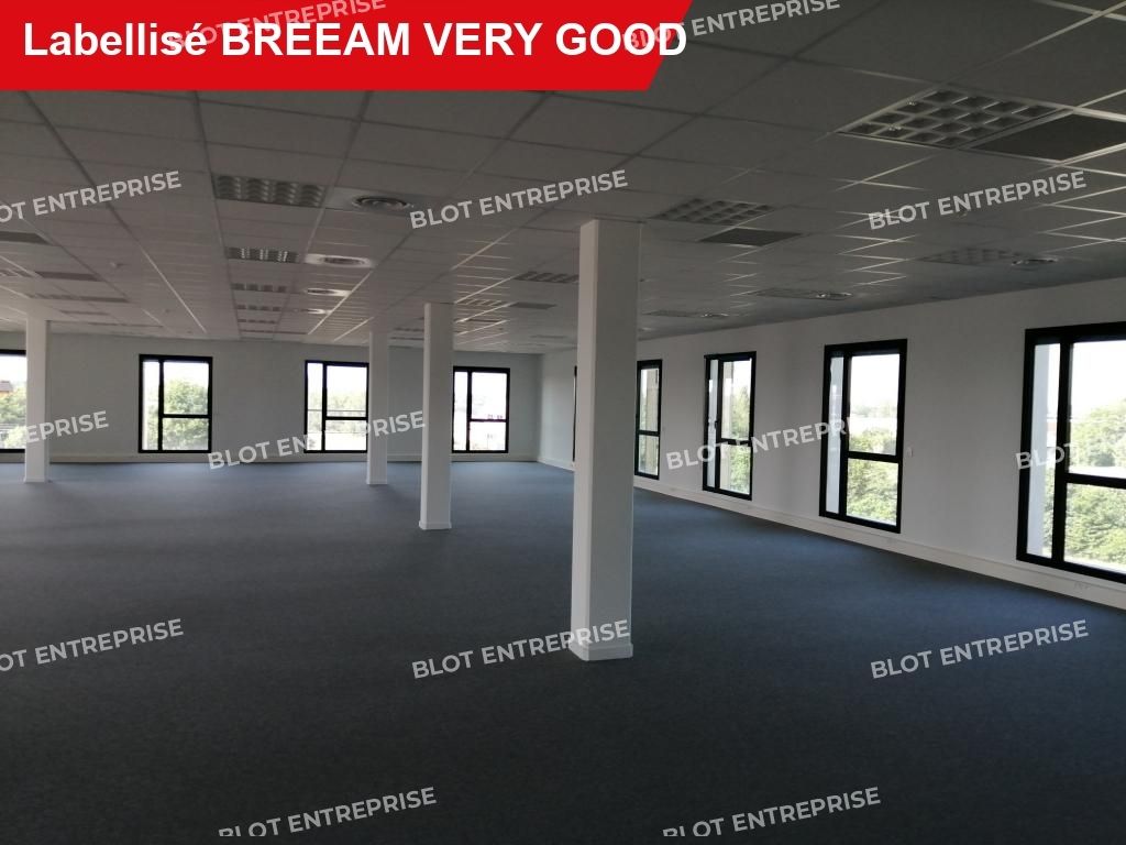 Location bureaux 216 m² non divisibles