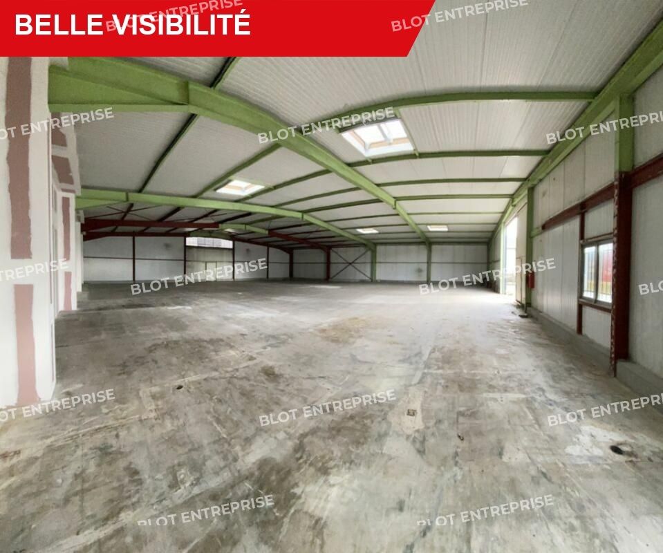Vente entrepôts 610 m² non divisibles