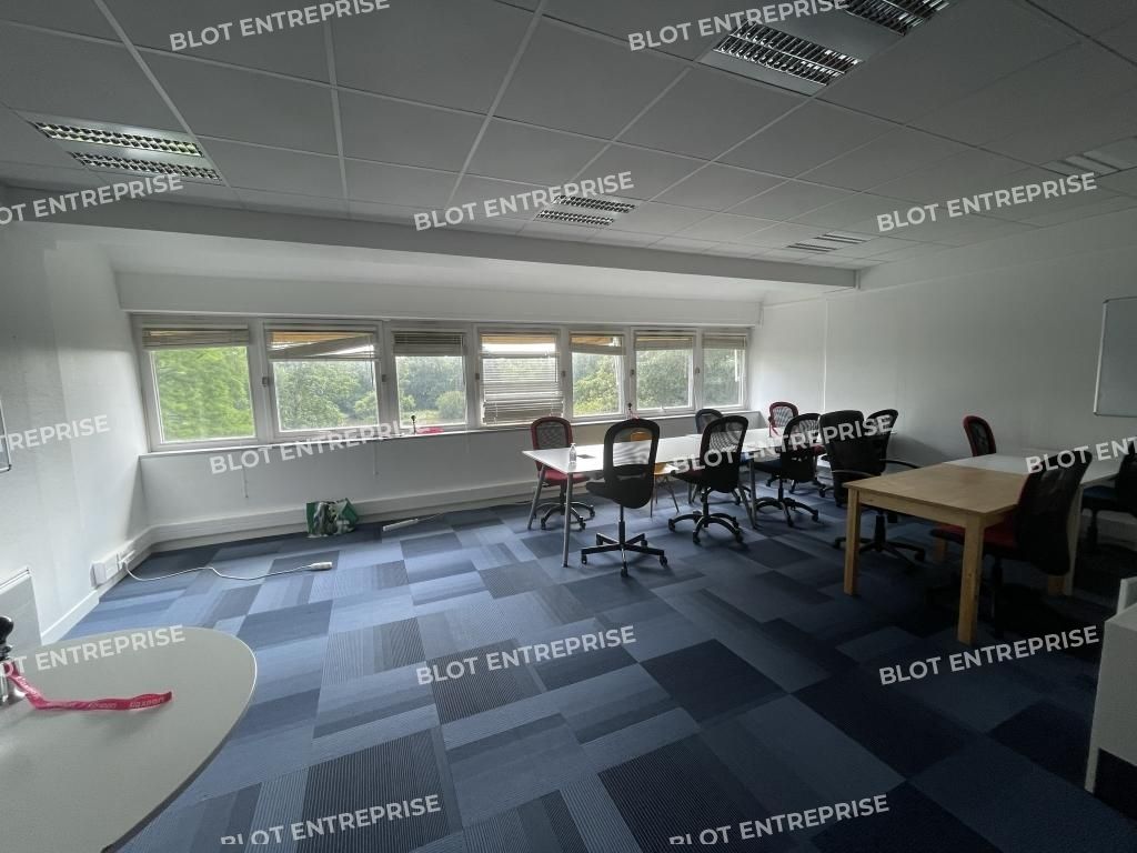 Location bureaux 290 m² non divisibles