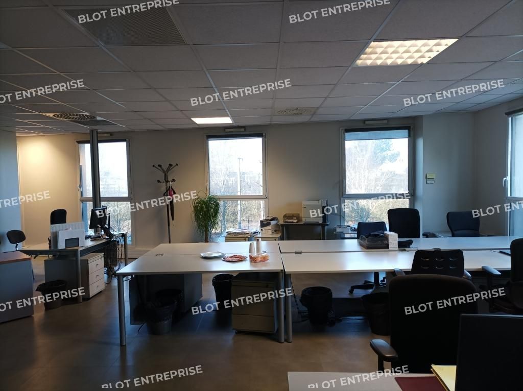 Location bureaux 466 m² non divisibles