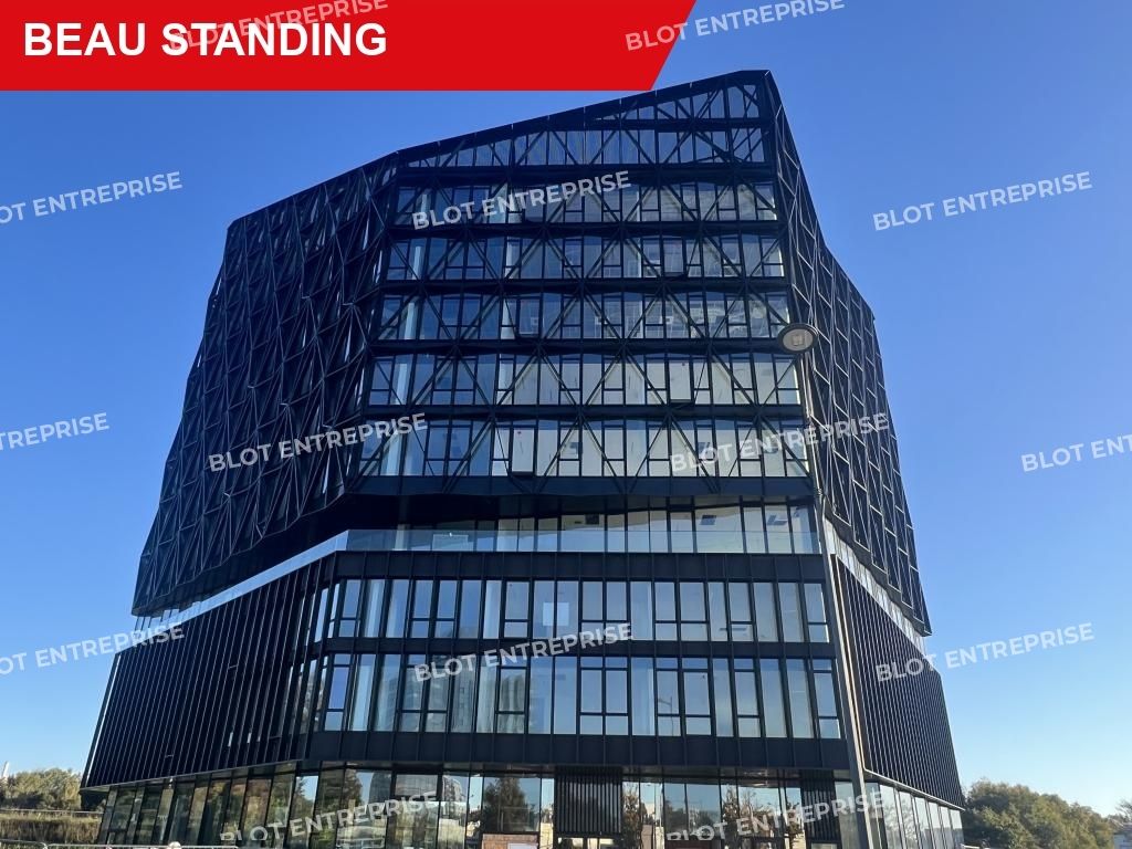Location bureaux 1046 m² non divisibles