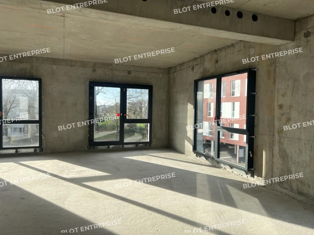 Vente bureaux 860 m² non divisibles