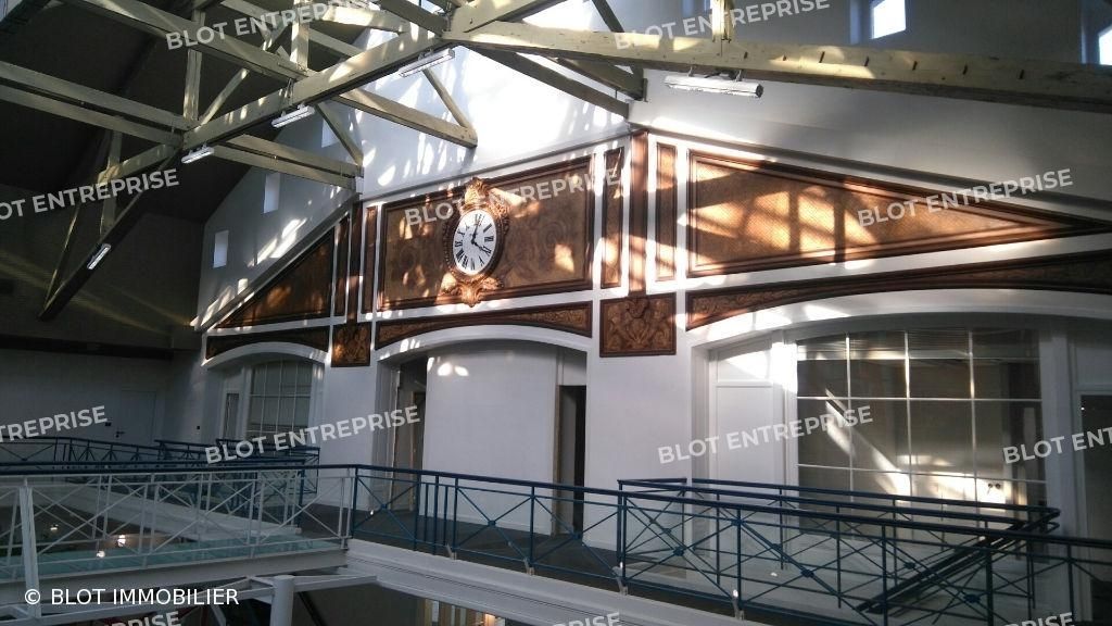 Location bureaux 380 m² non divisibles