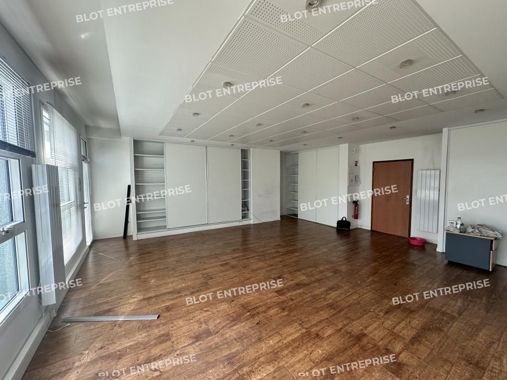 Vente bureaux 99 m² non divisibles