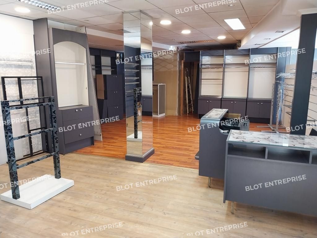 Location local commercial 95 m² non divisibles