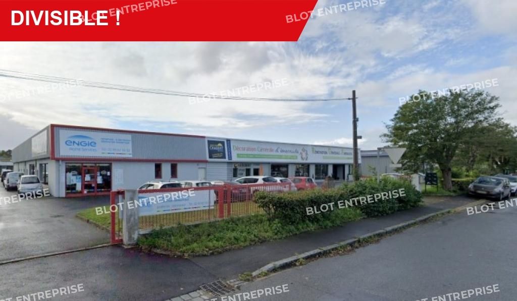 Location entrepôts 1400 m² non divisibles